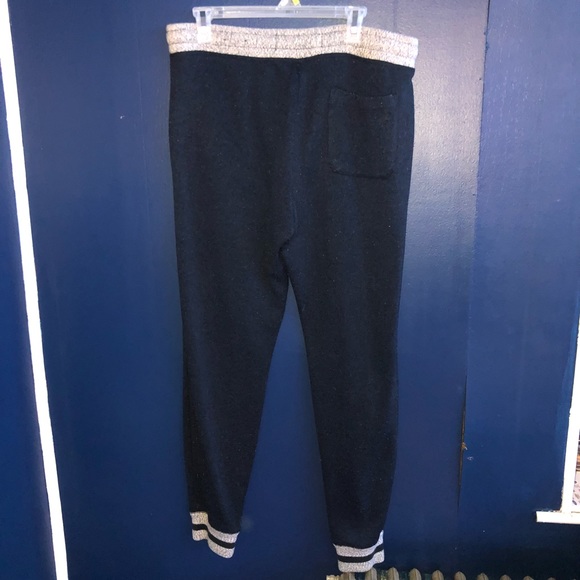 American Eagle Joggers - Picture 4 of 4